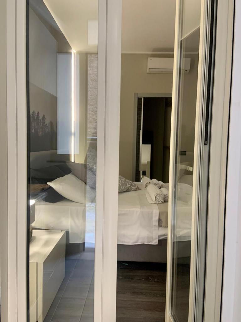 Апартаменты Relais Casa Via Generale Del Buono 13 Милаццо Экстерьер фото